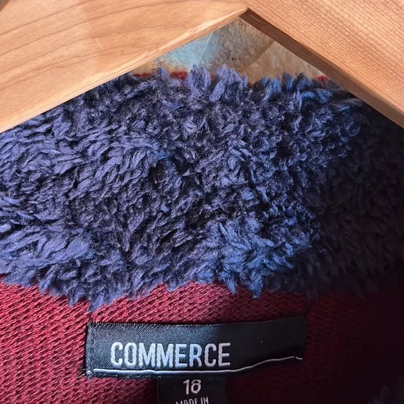 Commerce Jimmy Button Mock Neck Sweater 🫶 - Picture 4 of 9